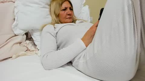 Snapshot of heyheygrey chatting on March 2025 02:01:02 PM Heyheygrey online show from March 2025 02:01:02 PM