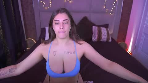 heykittenn online show from April 2026 06:17:02 AM