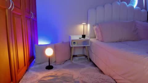 Martina Ricci Show schedule Monday to Friday 8am colombia time I work some weekends  online show from January 2026 02:23:01 PM