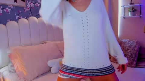 Snapshot of heymartina chatting on April 2026 03:57:01 PM Martina Ricci Show schedule Monday to Friday 8am colombia time I work some weekends online show from April 2026 03:57:01 PM