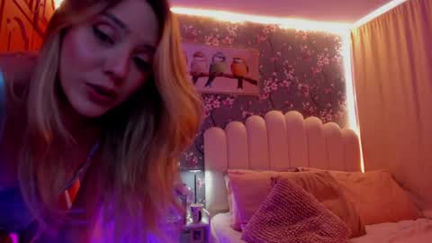 Snapshot of heymartina chatting on May 2026 03:51:02 PM Martina Ricci Show schedule Monday to Friday 8am colombia time I work some weekends online show from May 2026 03:51:02 PM