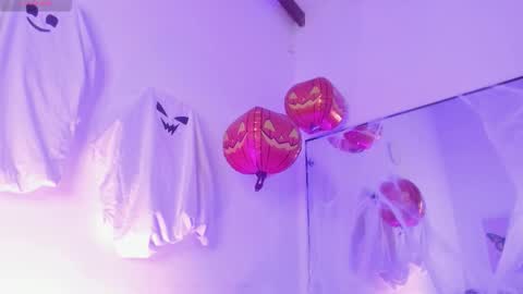 heyyo1808 online show from October 2025 11:16:01 PM