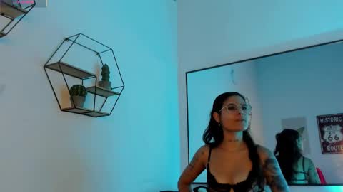 heyyo1808 online show from November 2025 08:44:01 PM