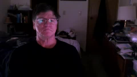 Snapshot of hg99too chatting on December 2024 02:33:01 PM hg99too online show from December 2024 02:33:01 PM