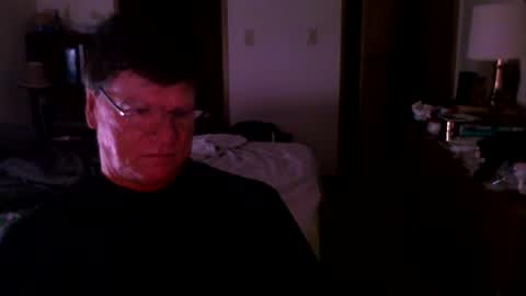 Snapshot of hg99too chatting on October 2025 01:52:02 PM hg99too online show from October 2025 01:52:02 PM