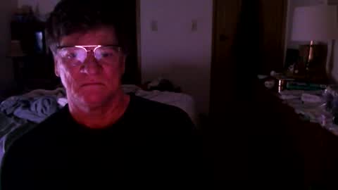 Snapshot of hg99too chatting on October 2025 01:44:02 PM hg99too online show from October 2025 01:44:02 PM