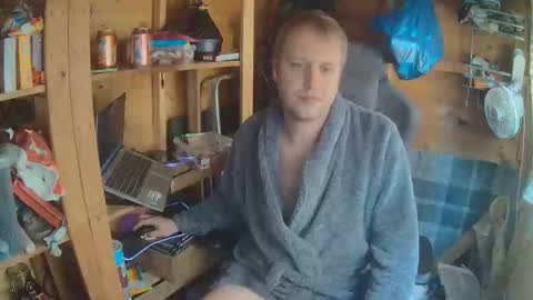Snapshot of hharveyden chatting on May 2026 08:31:01 AM H Dawg online show from May 2026 08:31:01 AM
