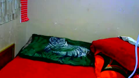 hhhjnf1 online show from September 2025 08:30:02 PM
