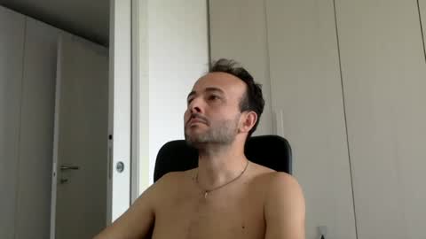 Snapshot of hhombre chatting on June 2026 09:04:02 AM hhombre online show from June 2026 09:04:02 AM