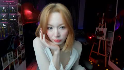 Snapshot of hi_diana chatting on February 2025 10:00:02 PM im Di online show from February 2025 10:00:02 PM