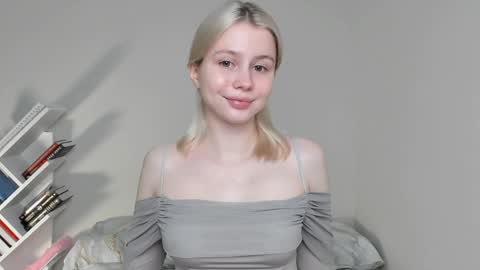 Popsy Risha online show from September 2025 01:17:02 AM