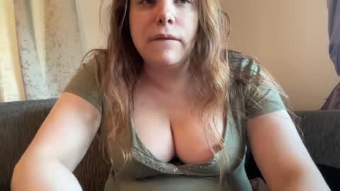 hichemlacoste333 online show from September 2025 12:41:01 PM