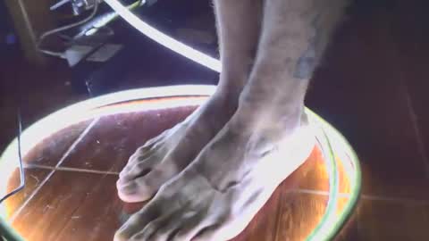 hideonbush online show from September 2025 11:43:01 AM