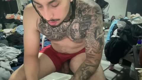 Snapshot of hihello400 chatting on October 2025 02:43:02 AM hihello400 online show from October 2025 02:43:02 AM