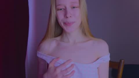 Chloe online show from February 2026 10:03:02 AM