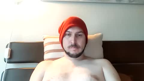 HiHiHi87 online show from December 2024 02:28:01 PM