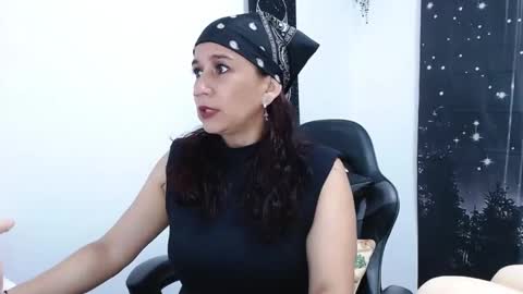 hikaryfire online show from November 2025 08:20:02 PM