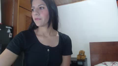 Snapshot of hilari18 chatting on January 2025 12:09:01 AM hilaril18 online show from January 2025 12:09:01 AM