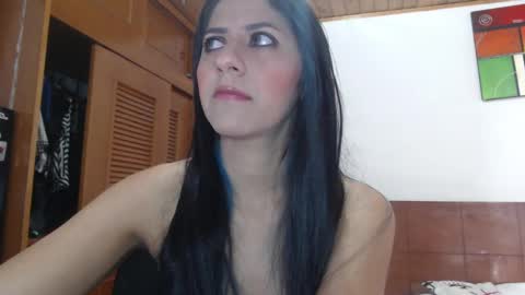 Snapshot of hilari18 chatting on January 2025 02:47:02 PM hilaril18 online show from January 2025 02:47:02 PM