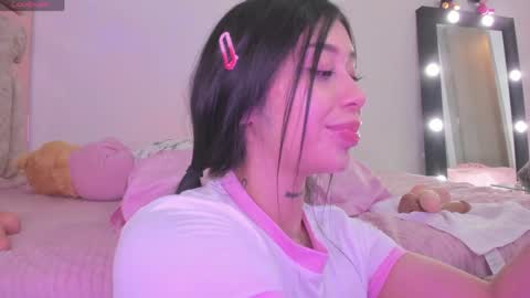 Snapshot of hilary_jones_22 chatting on May 2026 03:13:01 AM LUNA new account FOLLOW ME online show from May 2026 03:13:01 AM