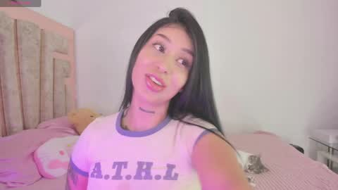 Snapshot of hilary_jones_22 chatting on June 2026 10:59:01 PM LUNA new account FOLLOW ME online show from June 2026 10:59:01 PM