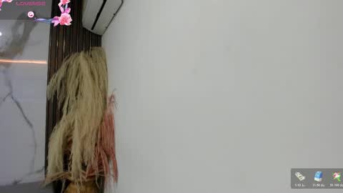 Hilary Thomsom online show from January 2026 12:07:02 PM