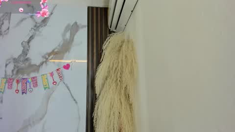 Hilary Thomsom online show from February 2026 12:12:01 PM