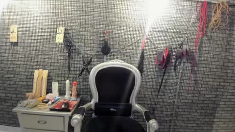 Hillary  online show from April 2026 10:53:01 AM