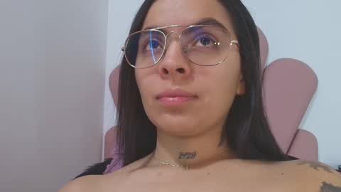 sarah online show from October 2025 10:33:01 AM