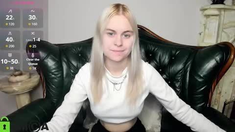 hilleva online show from December 2025 08:30:02 AM