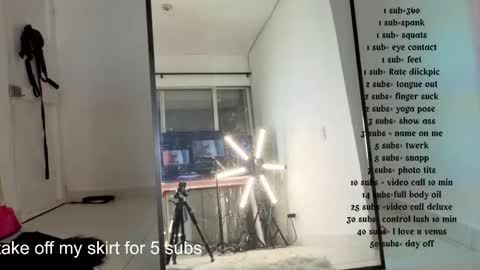 hillsdandarkie_44 online show from November 2025 01:39:02 AM