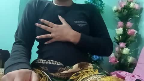 himuhimu22 online show from December 2024 12:46:02 PM