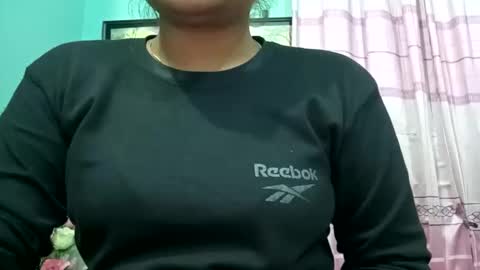 himuhimu22 online show from January 2025 11:41:02 AM