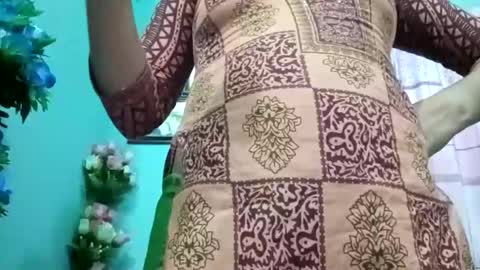 himuhimu22 online show from January 2025 09:51:02 PM