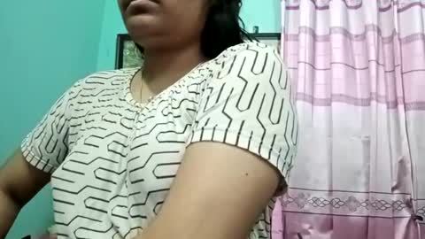 himuhimu22 online show from January 2025 08:54:01 PM