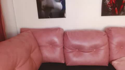 hinata lee online show from October 2025 09:45:01 PM