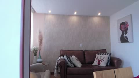 Hinnata online show from December 2024 06:44:02 PM