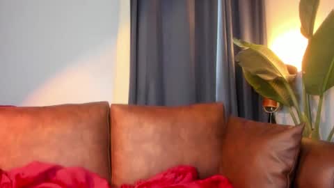 Hinnata online show from October 2025 03:19:02 PM