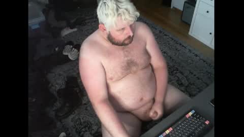 Snapshot of hipguy91 chatting on May 2026 06:35:01 PM hipguy91 online show from May 2026 06:35:01 PM