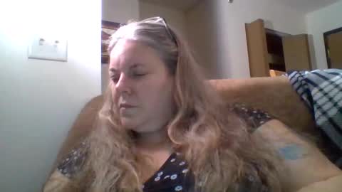 hippysnewhere online show from June 2026 06:04:01 AM