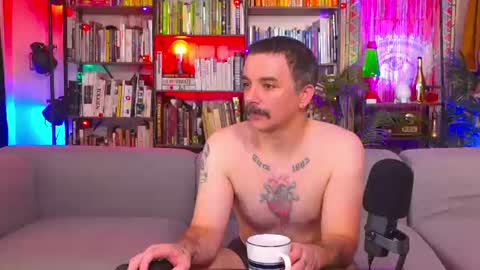 Snapshot of hipstertrashdumpsterfire chatting on July 2026 07:11:02 AM HipsterTrash Clark one half of Task Manager online show from July 2026 07:11:02 AM