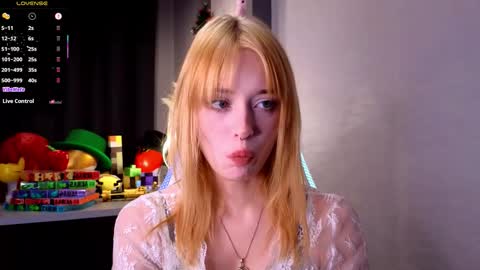 Ella online show from September 2025 06:42:01 PM