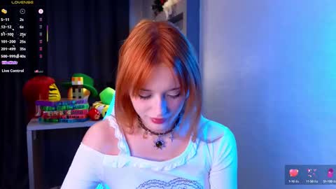 Ella online show from October 2025 05:43:02 PM