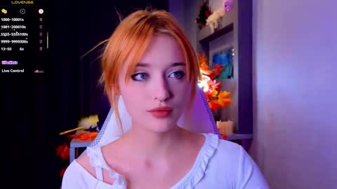 Ella online show from November 2025 07:02:02 PM