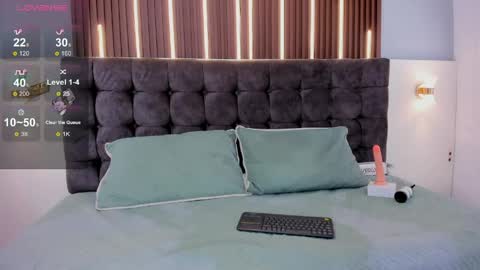 ..    HITANA    .. online show from May 2026 04:15:02 PM