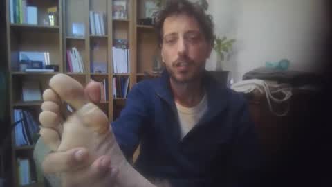 Snapshot of hitmenoww chatting on October 2025 11:13:02 AM hitmenoww online show from October 2025 11:13:02 AM