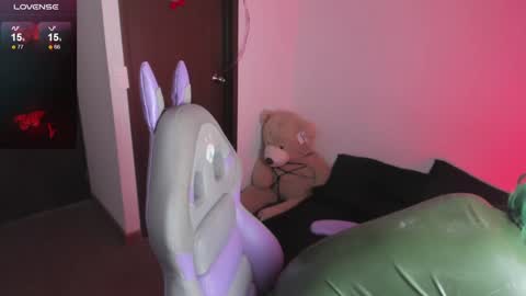 Hitomi Arata online show from January 2025 05:56:01 PM