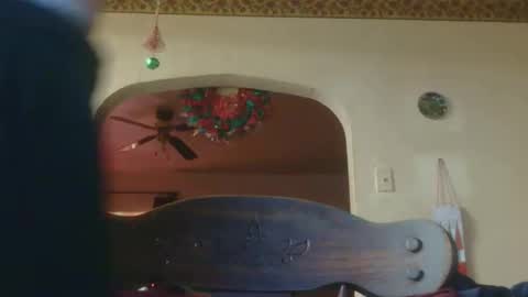 Pizza online show from November 2025 02:01:01 AM