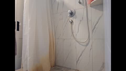 hockeyjock17 online show from April 2026 12:27:02 PM