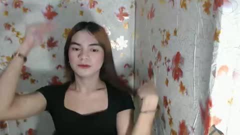 Snapshot of hoelykarina chatting on March 2026 02:21:02 PM Karina3 online show from March 2026 02:21:02 PM